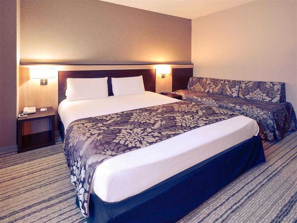 Mercure Rouen Centre Champ De Mars Екстер'єр фото