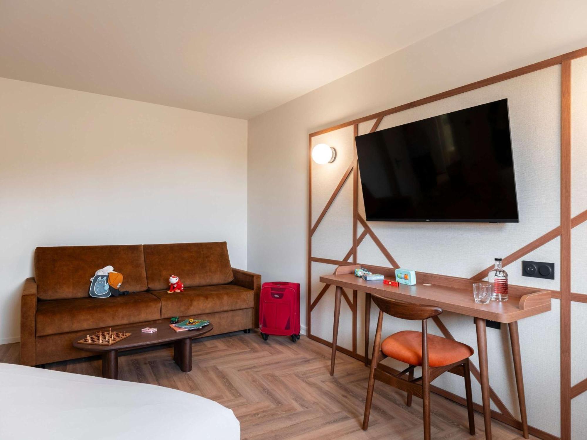 Mercure Rouen Centre Champ De Mars Екстер'єр фото