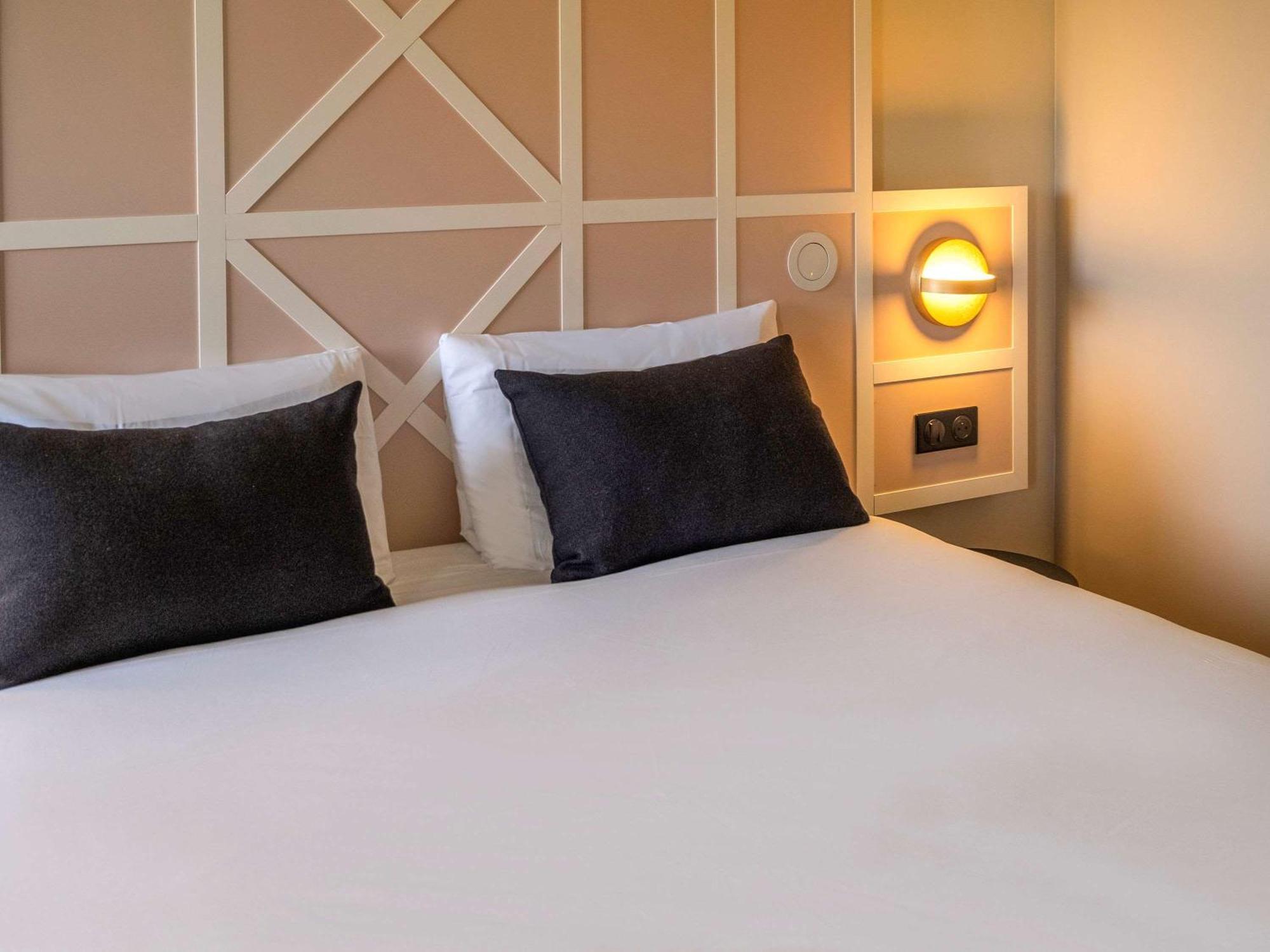 Mercure Rouen Centre Champ De Mars Екстер'єр фото