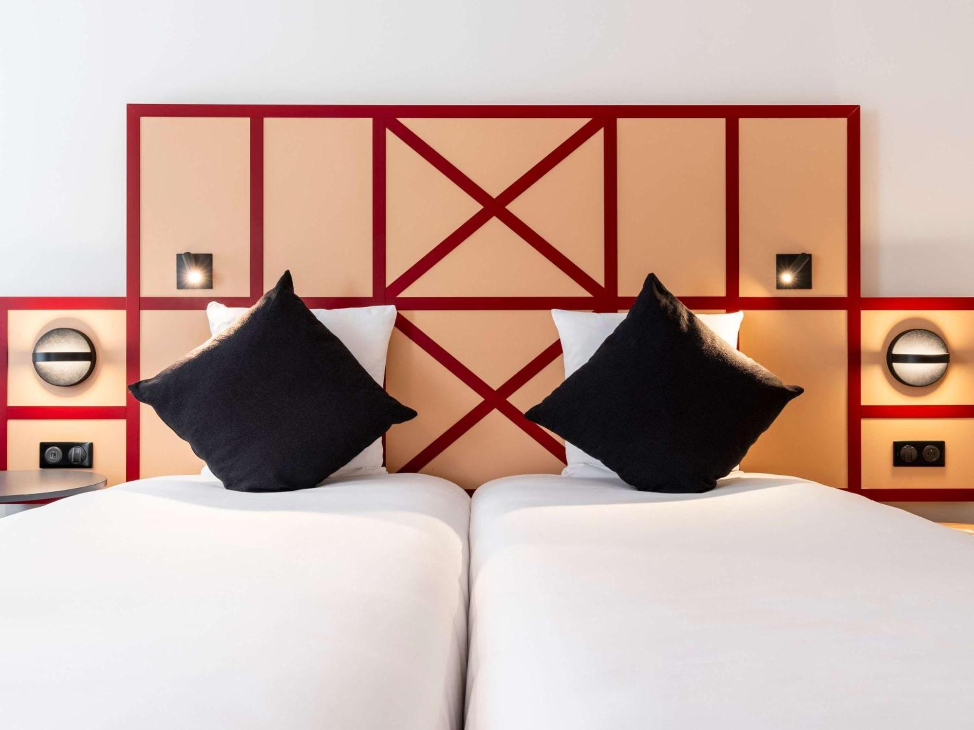 Mercure Rouen Centre Champ De Mars Екстер'єр фото