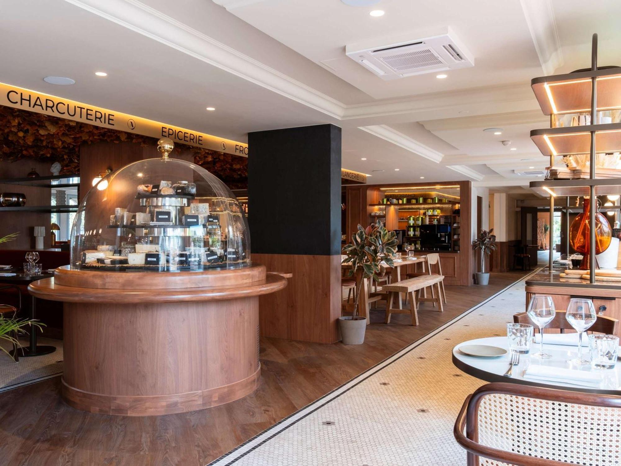 Mercure Rouen Centre Champ De Mars Екстер'єр фото