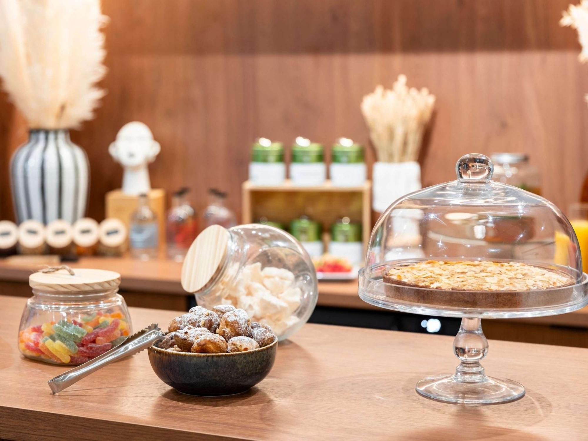 Mercure Rouen Centre Champ De Mars Екстер'єр фото
