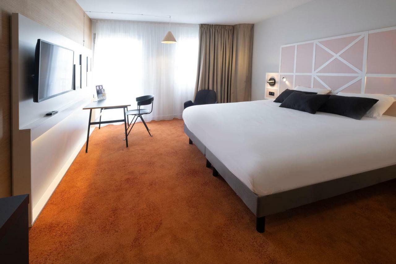 Mercure Rouen Centre Champ De Mars Екстер'єр фото