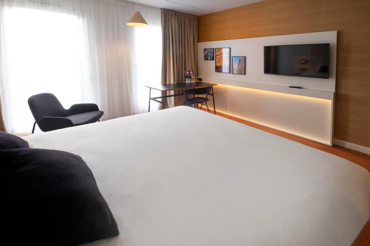 Mercure Rouen Centre Champ De Mars Екстер'єр фото